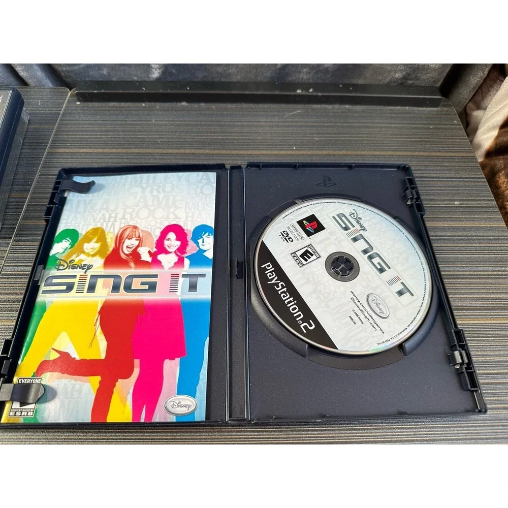 Disney Sing It PS2 PlayStation 2‎ Complete Game Case Paperwork